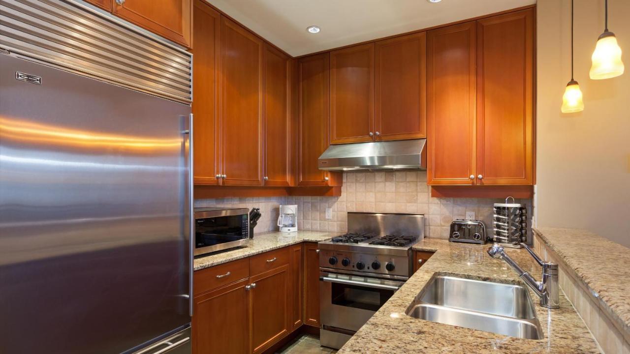 Taluswood The Heights 18 | Mountainside Townhome W/ Ski Access, Hot Tub, Tranquil Views ウィスラー エクステリア 写真